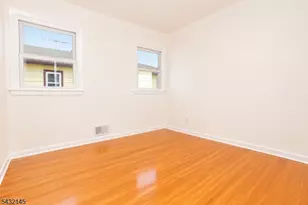 88 Manchester Pl, Newark, NJ 07104 - Photo 23