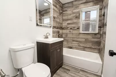88 Manchester Pl, Newark, NJ 07104 - Photo 17