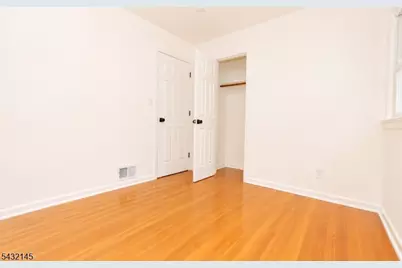 88 Manchester Pl, Newark, NJ 07104 - Photo 21