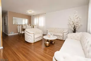 88 Manchester Pl, Newark, NJ 07104 - Photo 5