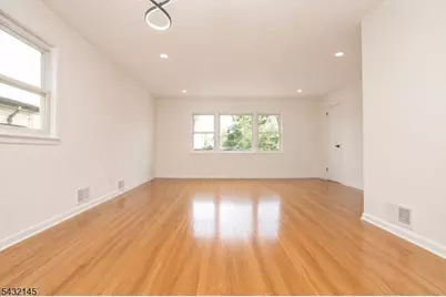 88 Manchester Pl, Newark, NJ 07104 - Photo 13