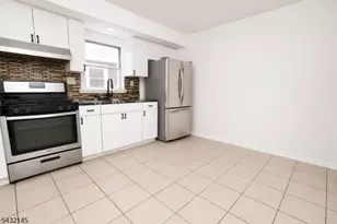 88 Manchester Pl, Newark, NJ 07104 - Photo 11
