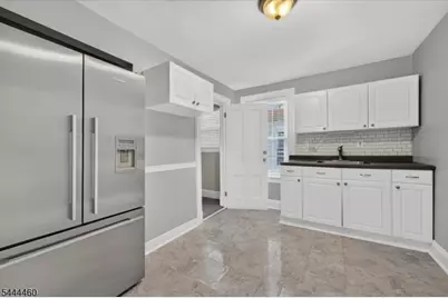 583 Somerset St, North Plainfield, NJ 07060 - Photo 23