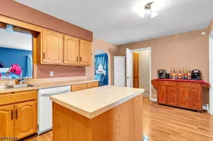 7 Cayuga Ave, Rockaway Township, NJ 07866 - Photo 11