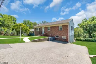 7 Cayuga Ave, Rockaway Township, NJ 07866 - Photo 5
