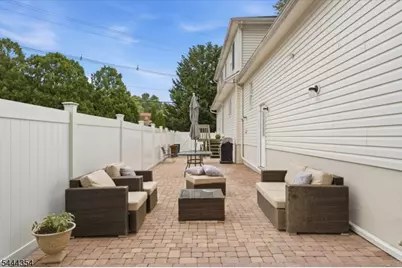 580 Center St, Kenilworth, NJ 07033 - Photo 31