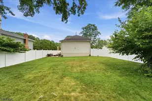 580 Center St, Kenilworth, NJ 07033 - Photo 33