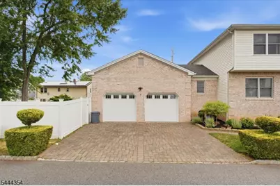 580 Center St, Kenilworth, NJ 07033 - Photo 3