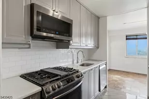 275 Prospect St, East Orange, NJ 07017 - Photo 19