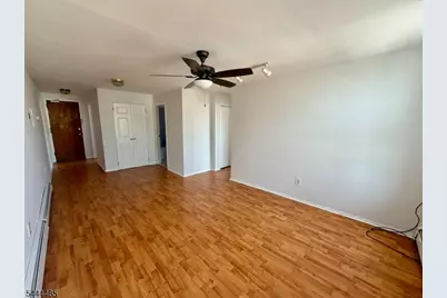 787 Summit Ave #11, Jersey City, NJ 07307 - Photo 3