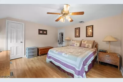 304 Washington Ave, Clifton, NJ 07011 - Photo 11