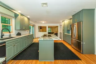 52 Tower Hill Ln, Kinnelon, NJ 07405 - Photo 11
