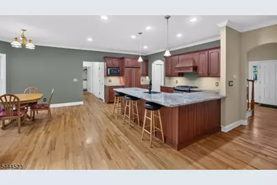 721 Ringwood Ave, Pompton Lakes, NJ 07442 - Photo 5