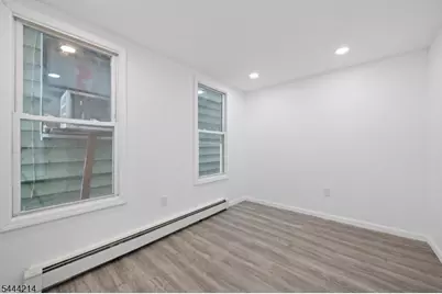 80 Wayne Ave, Paterson, NJ 07522 - Photo 7