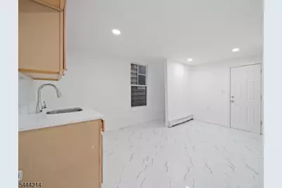 80 Wayne Ave, Paterson, NJ 07522 - Photo 9