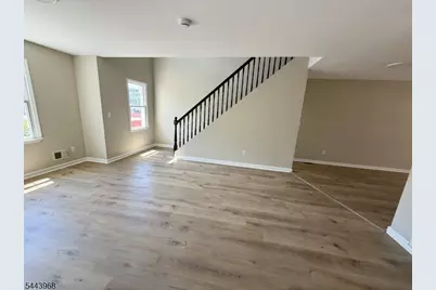 16 E Kinney St, Newark, NJ 07102 - Photo 11