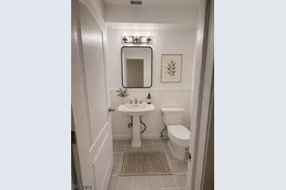16 E Kinney St, Newark, NJ 07102 - Photo 13