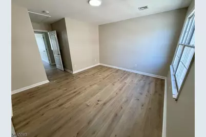 16 E Kinney St, Newark, NJ 07102 - Photo 9