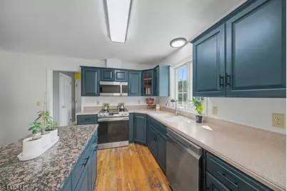 460 Shades Of Death Rd, Allamuchy Township, NJ 07838 - Photo 11