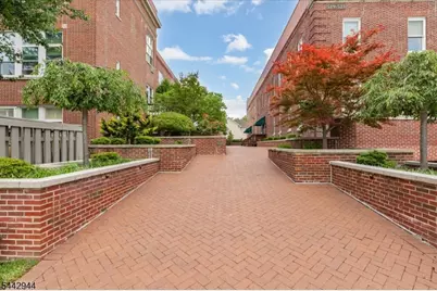 515 Trinity Pl #1GN, Westfield, NJ 07090 - Photo 21