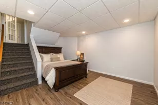 7 Wolf Pl, Parsippany, NJ 07054 - Photo 17