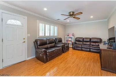 7 Wolf Pl, Parsippany, NJ 07054 - Photo 15