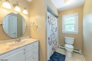 7 Wolf Pl, Parsippany, NJ 07054 - Photo 13