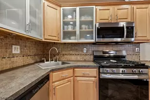 3 Letts Ct, Sayreville Boro, NJ 08872 - Photo 13