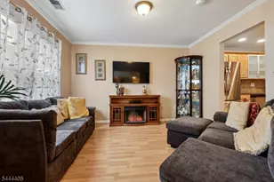 3 Letts Ct, Sayreville Boro, NJ 08872 - Photo 9