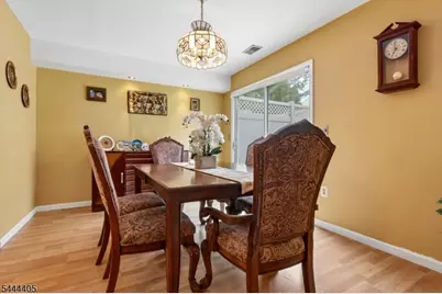 3 Letts Ct, Sayreville Boro, NJ 08872 - Photo 5
