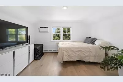81 Huron Ave, Clifton, NJ 07013 - Photo 13