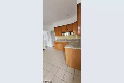 212 3rd St, Newark, NJ 07107 - Photo 21