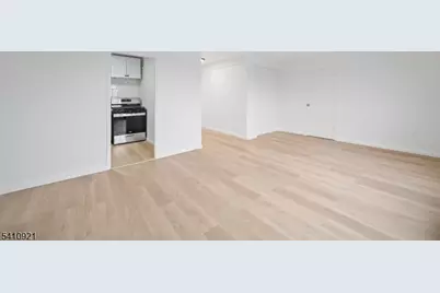 275 Prospect St #16 M, East Orange, NJ 07017 - Photo 3
