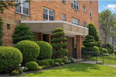 25 Jefferson St #3D, Hackensack, NJ 07601 - Photo 1
