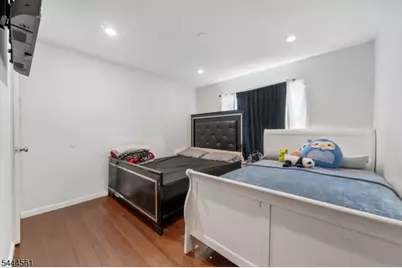 73 Raritan Ave, Paterson, NJ 07503 - Photo 11