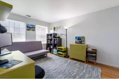 48 Quartz Ln, Paterson, NJ 07501 - Photo 15