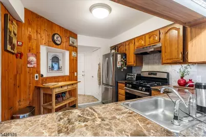48 Quartz Ln, Paterson, NJ 07501 - Photo 3