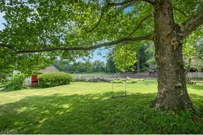 17 Hollow Brook Rd, Tewksbury Township, NJ 07830 - Photo 9