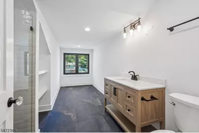 51 Herfort Rd, Wayne, NJ 07470 - Photo 35
