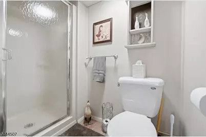 16 Arlington Ave, Caldwell, NJ 07006 - Photo 27
