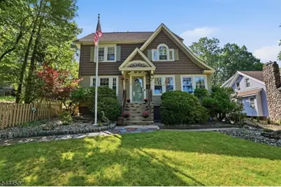 16 Arlington Ave, Caldwell, NJ 07006 - Photo 1