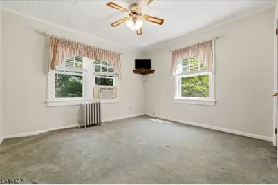 16 Arlington Ave, Caldwell, NJ 07006 - Photo 19