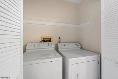 51 Chelsea Ct, Franklin Township, NJ 08823 - Photo 23