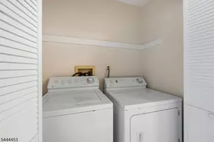 51 Chelsea Ct, Franklin Township, NJ 08823 - Photo 23