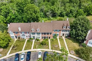 51 Chelsea Ct, Franklin Township, NJ 08823 - Photo 27
