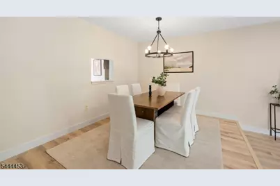 51 Chelsea Ct, Franklin Township, NJ 08823 - Photo 11