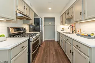 34 John St, Bloomfield Twp., NJ 07003 - Photo 11