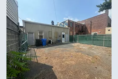 100 Main St, Woodbridge Township, NJ 07095 - Photo 21