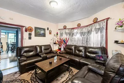 124 N 17th St, East Orange, NJ 07017 - Photo 11