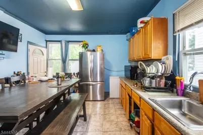 124 N 17th St, East Orange, NJ 07017 - Photo 17
